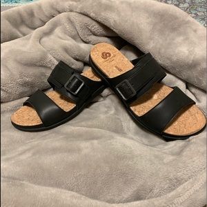 Clark’s Cloudstepper Black Sandal Slippers Size 10